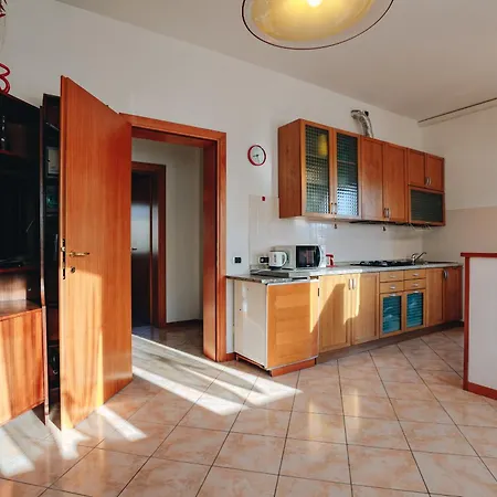 Sg Family - Casa Marilu Lägenhet Peschiera del Garda